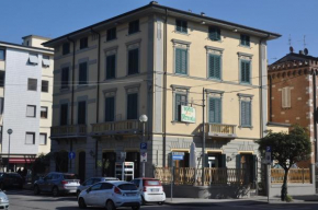 Hotel Vittoria, Viareggio